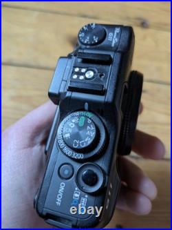 Canon PowerShot G11 10.0MP Digital Camera Black With Charger & Manual