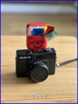 Holga 135 + 12S Hotshoe flash